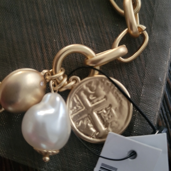 CHICO'S NWT Goldtone and Faux Pearl Magnetic Bracelet - Picture 4 of 6